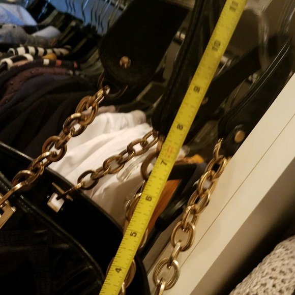 Versage Large Quilted Shoulder Bag - Picture 15 of 16